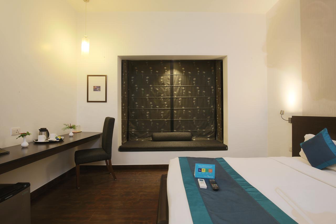 The Saneer Jaipur Hotel Buitenkant foto